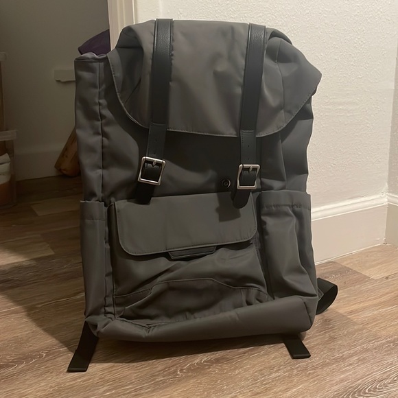 Open Story Book/Laptop Backpack - Picture 3 of 8